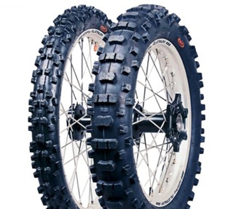 CST lancia i nuovi pneumatici Enduro CM723 e Motocross CM724