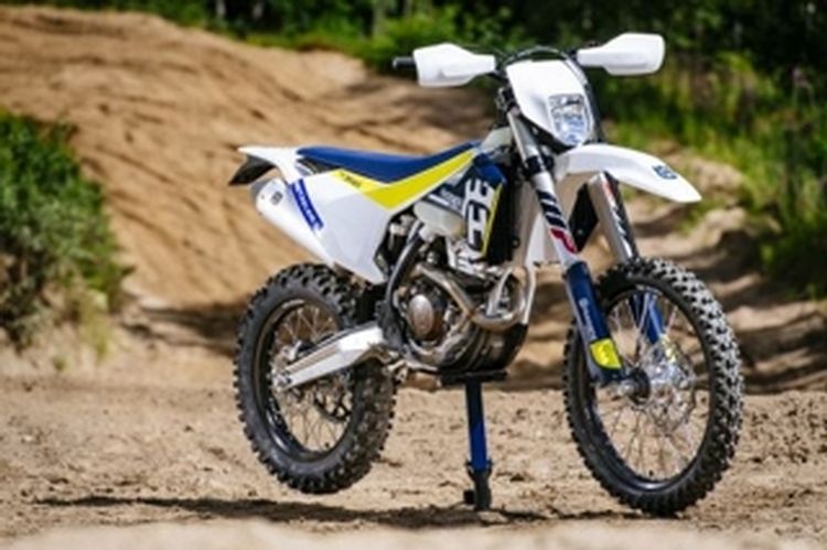 METZELER MCE 6 DAYS EXTREME chosen as Original Equipment tyre for 2017 new Enduro models of Husqvarna Motorcycles