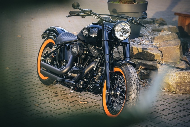 METZELER ME888 Marathon Ultra „Orange Wall“-Version- myNETmoto