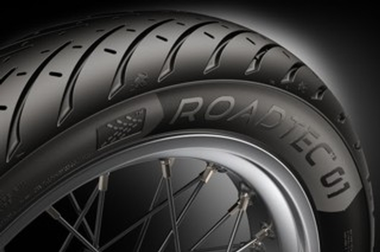 METZELER ROADTEC 01 con nuevos tamaños x-ply